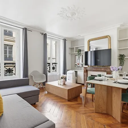 Sophisticated 1br Near Opera And Champs-elysees * Párizs