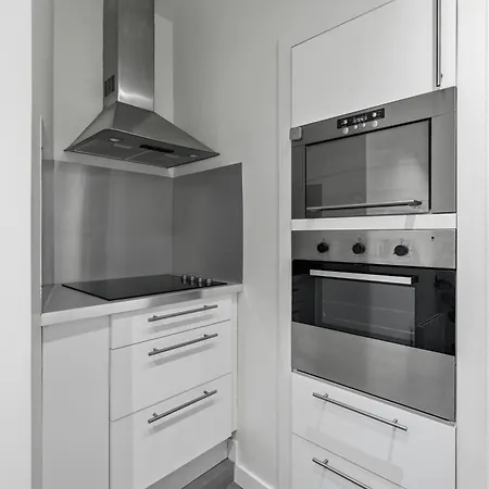 Appartement Sophisticated 1br Near Opera And Champs-elysees